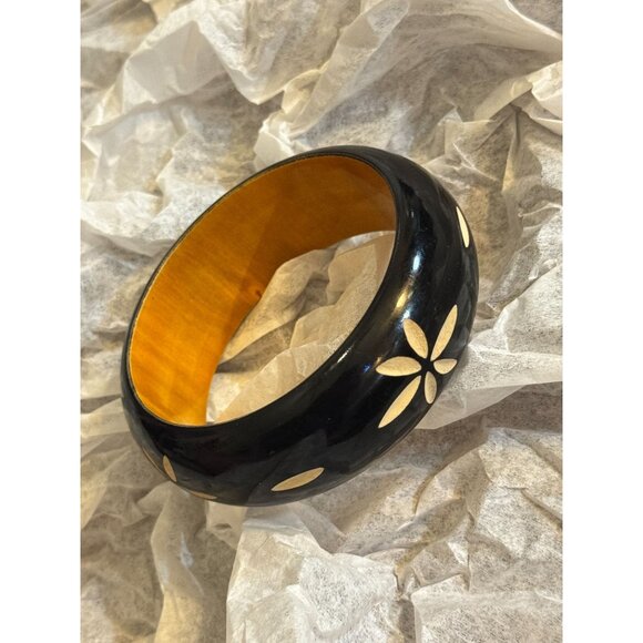 Vintage Black & Yellow Wooden Bangle Bracelet With White Floral Inlay Design 2.5 - Picture 7 of 7